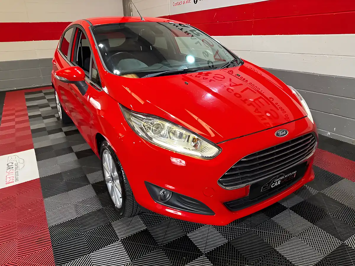 Used 2017 Ford Fiesta Titanium Red - Interior and Exterior details 5