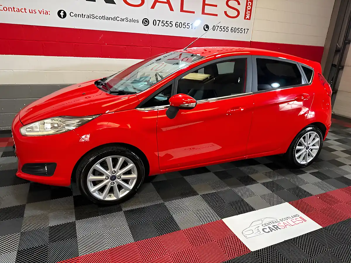 Used 2017 Ford Fiesta Titanium Red - Interior and Exterior details 9