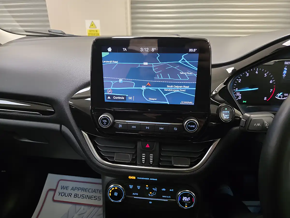 Used 2017 Ford Fiesta Titanium White - Interior and Exterior details 15