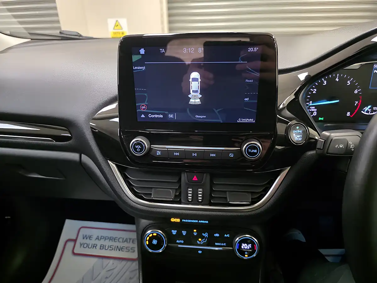Used 2017 Ford Fiesta Titanium White - Interior and Exterior details 17