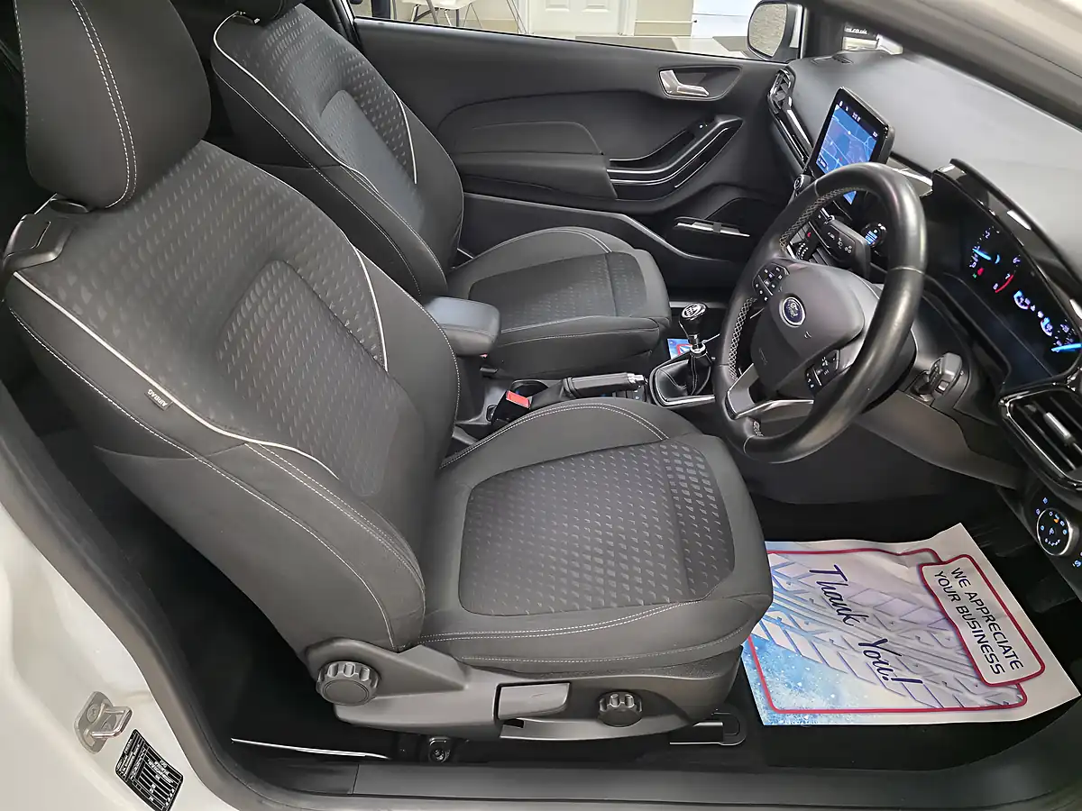 Used 2017 Ford Fiesta Titanium White - Interior and Exterior details 3