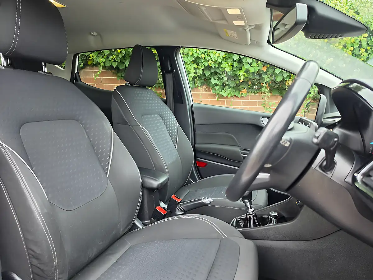 Used 2017 Ford Fiesta Titanium White - Interior and Exterior details 11