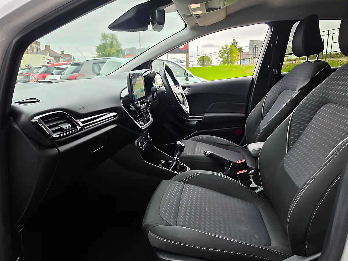 Used 2017 Ford Fiesta Titanium White - Interior and Exterior details 13