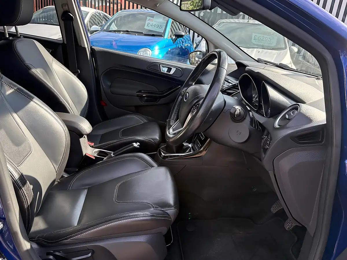 Used 2017 Ford Fiesta Titanium X Deep Impact Blue - Interior and Exterior details 17
