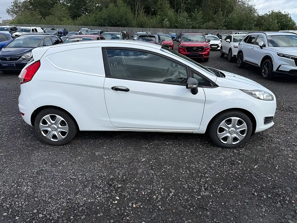 Used 2017 Ford Fiesta Van Panel Van White - Interior and Exterior details 8