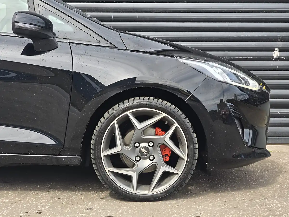 Used 2017 Ford Fiesta Zetec Black - Interior and Exterior details 7