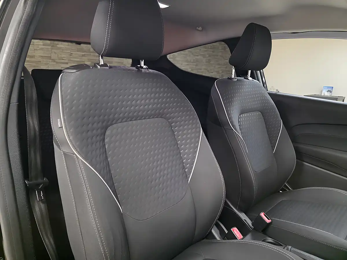 Used 2017 Ford Fiesta Zetec Black - Interior and Exterior details 12