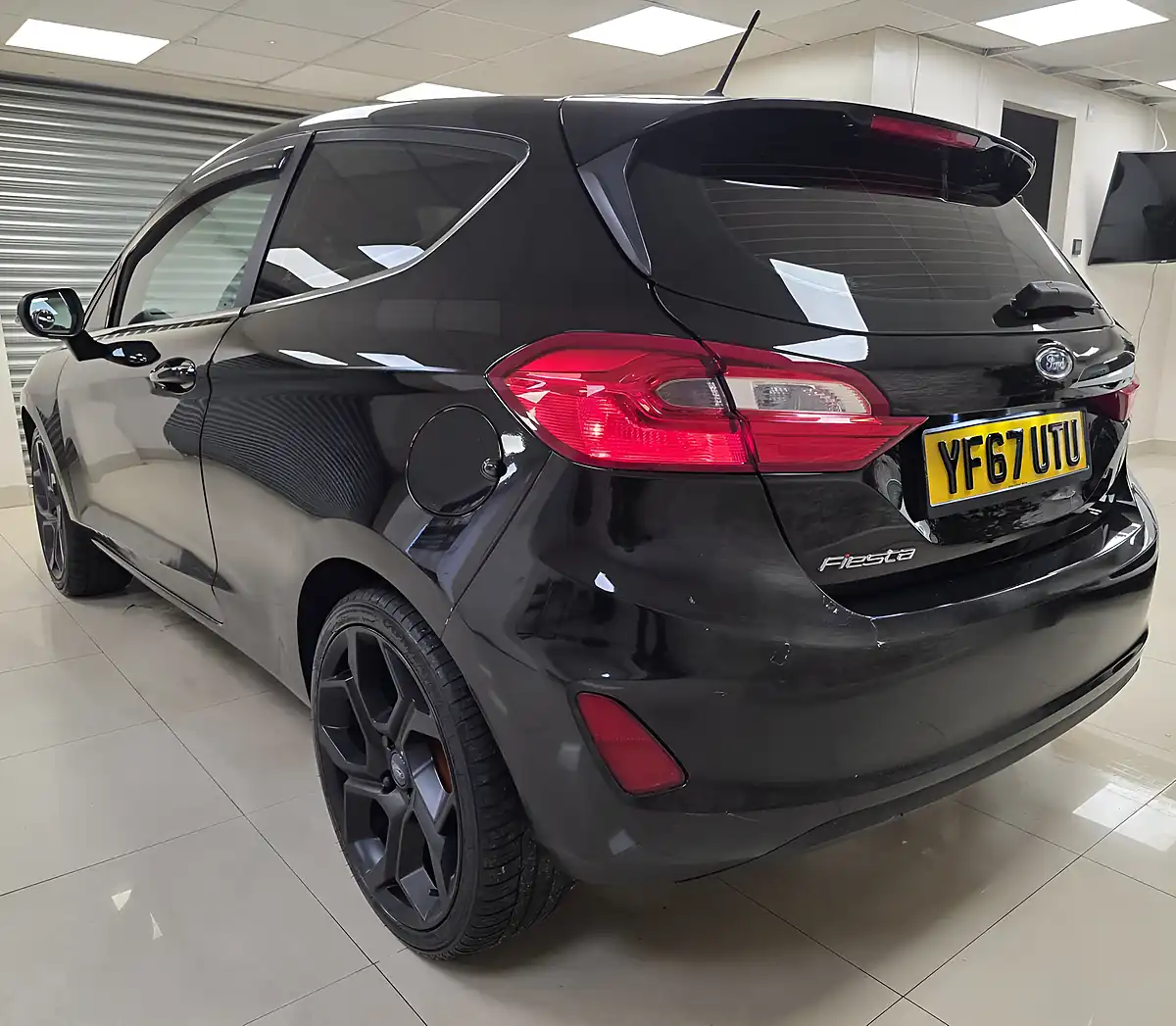 Used 2017 Ford Fiesta Zetec Black - Interior and Exterior details 4