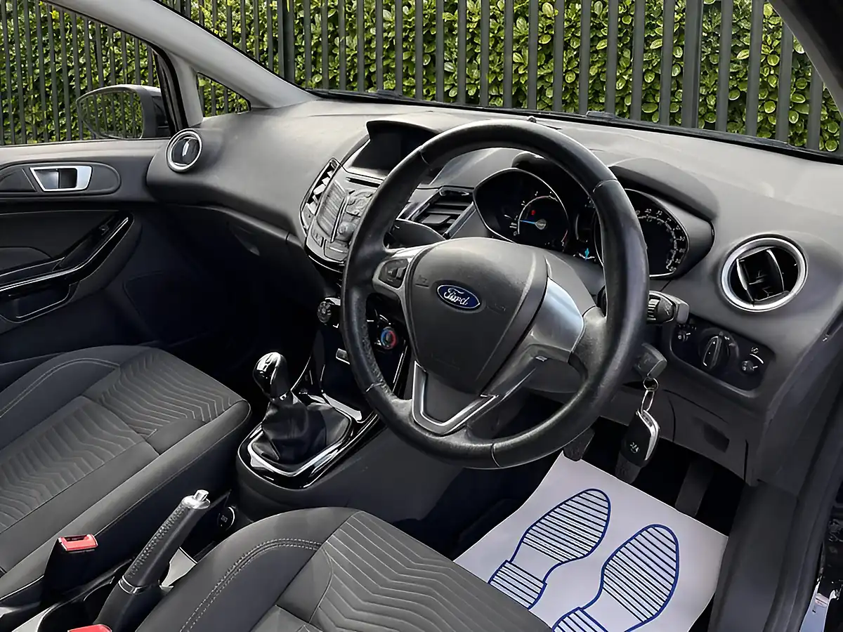 Used 2017 Ford Fiesta Zetec Black - Interior and Exterior details 14
