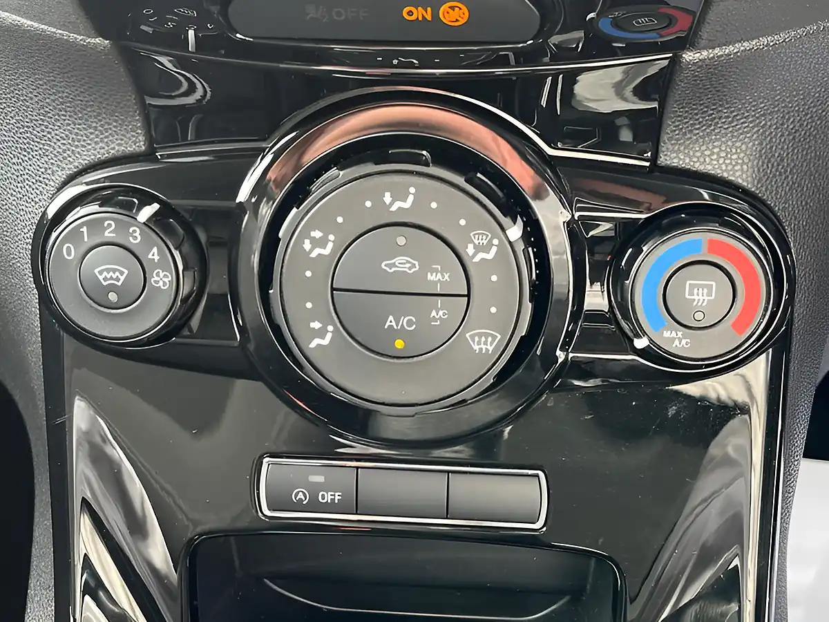 Used 2017 Ford Fiesta Zetec Black - Interior and Exterior details 19