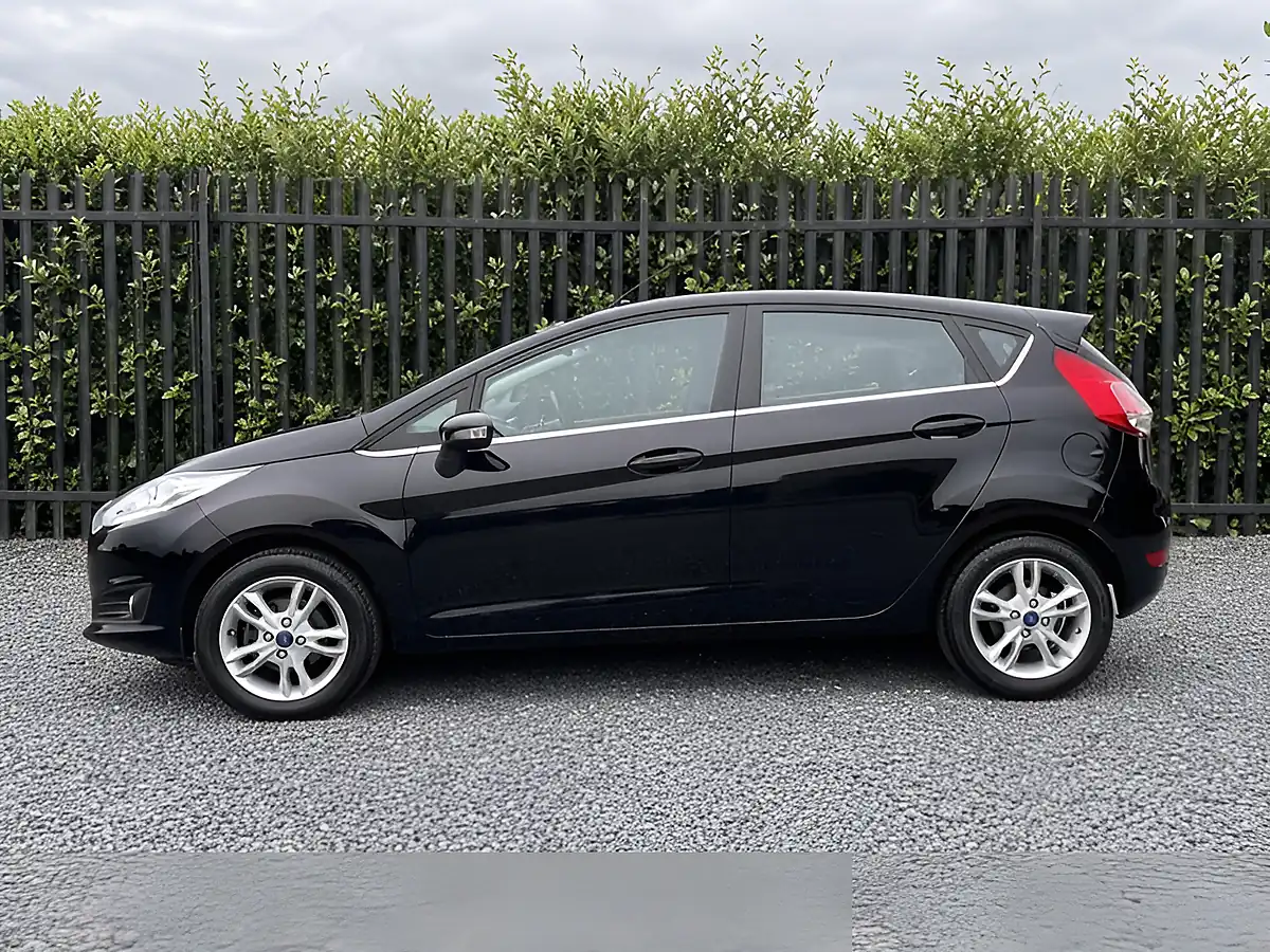 Used 2017 Ford Fiesta Zetec Black - Interior and Exterior details 3