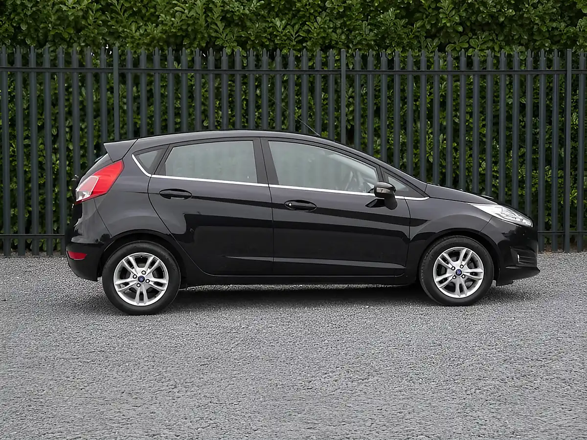 Used 2017 Ford Fiesta Zetec Black - Interior and Exterior details 7