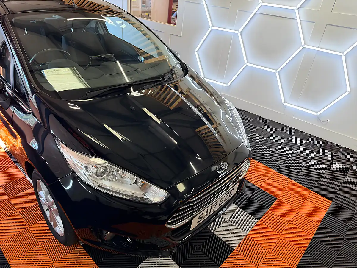 Used 2017 Ford Fiesta Zetec Black - Interior and Exterior details 7