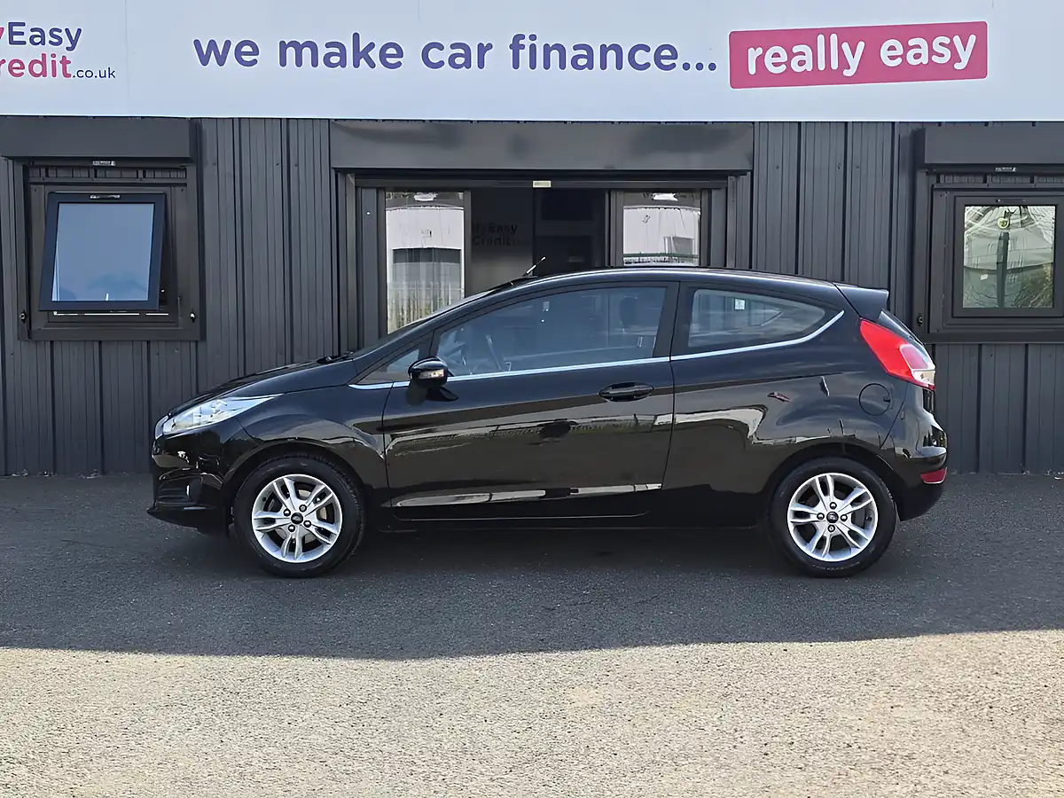 Used 2017 Ford Fiesta Zetec Black - Interior and Exterior details 10