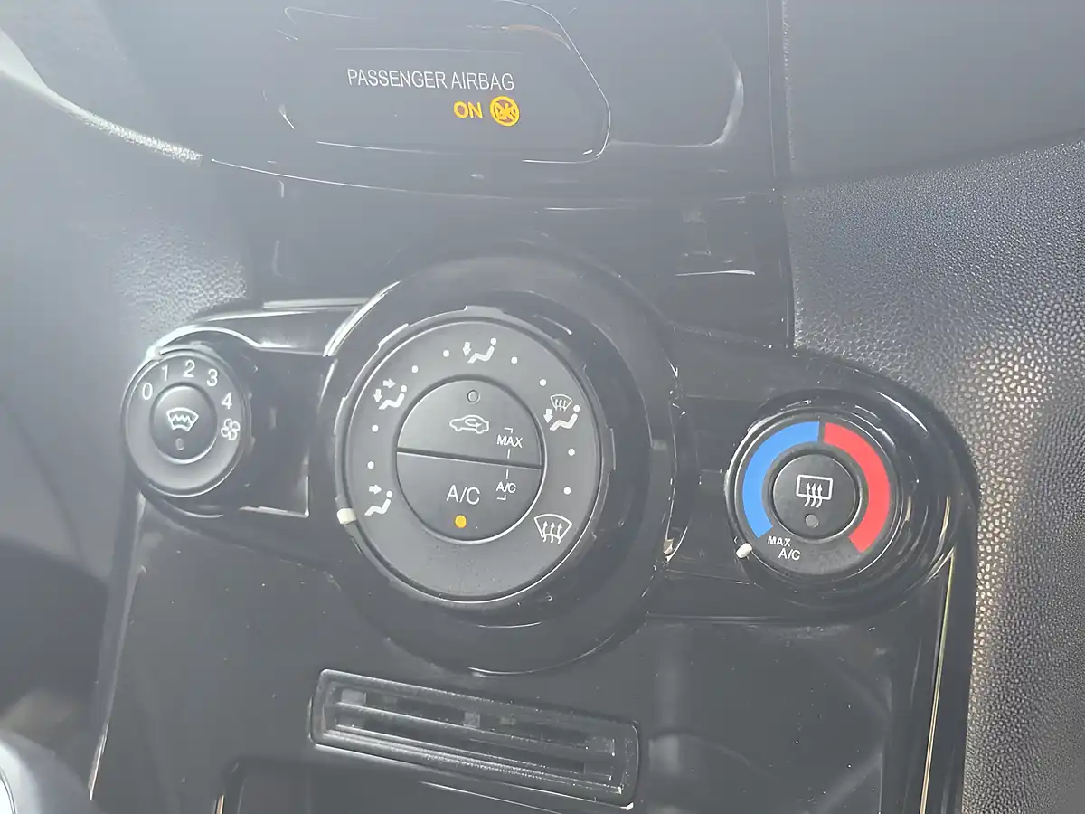 Used 2017 Ford Fiesta Zetec Black - Interior and Exterior details 12