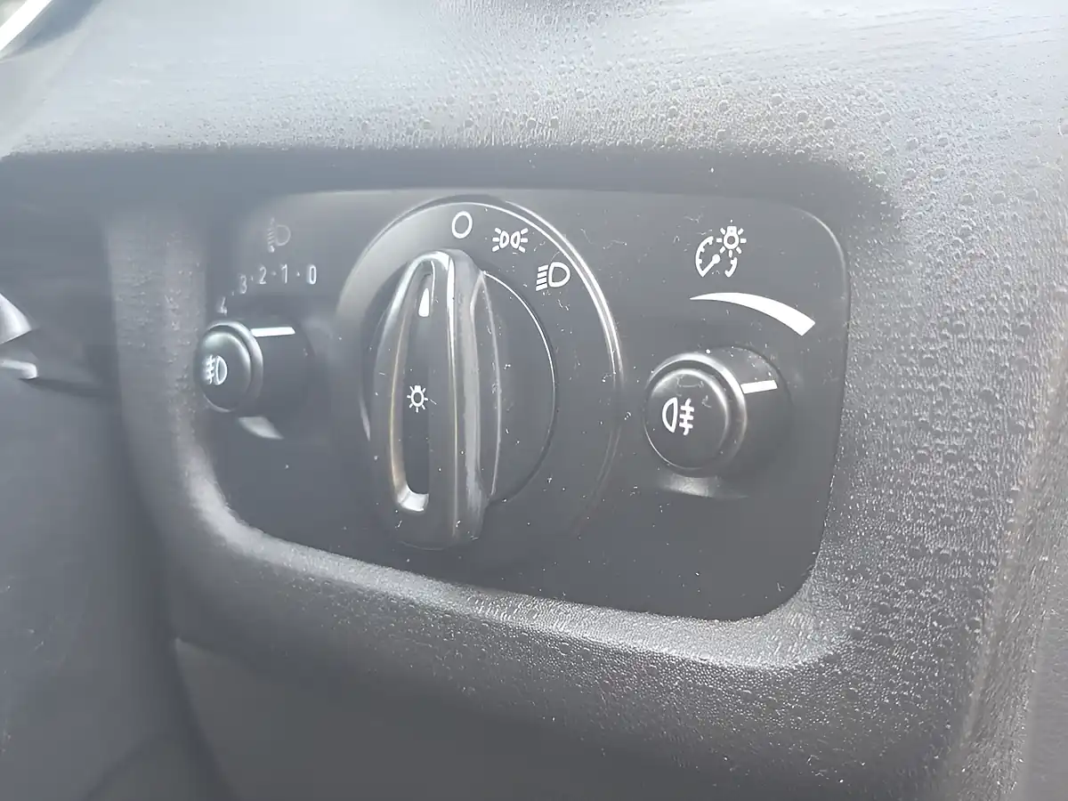 Used 2017 Ford Fiesta Zetec Black - Interior and Exterior details 17