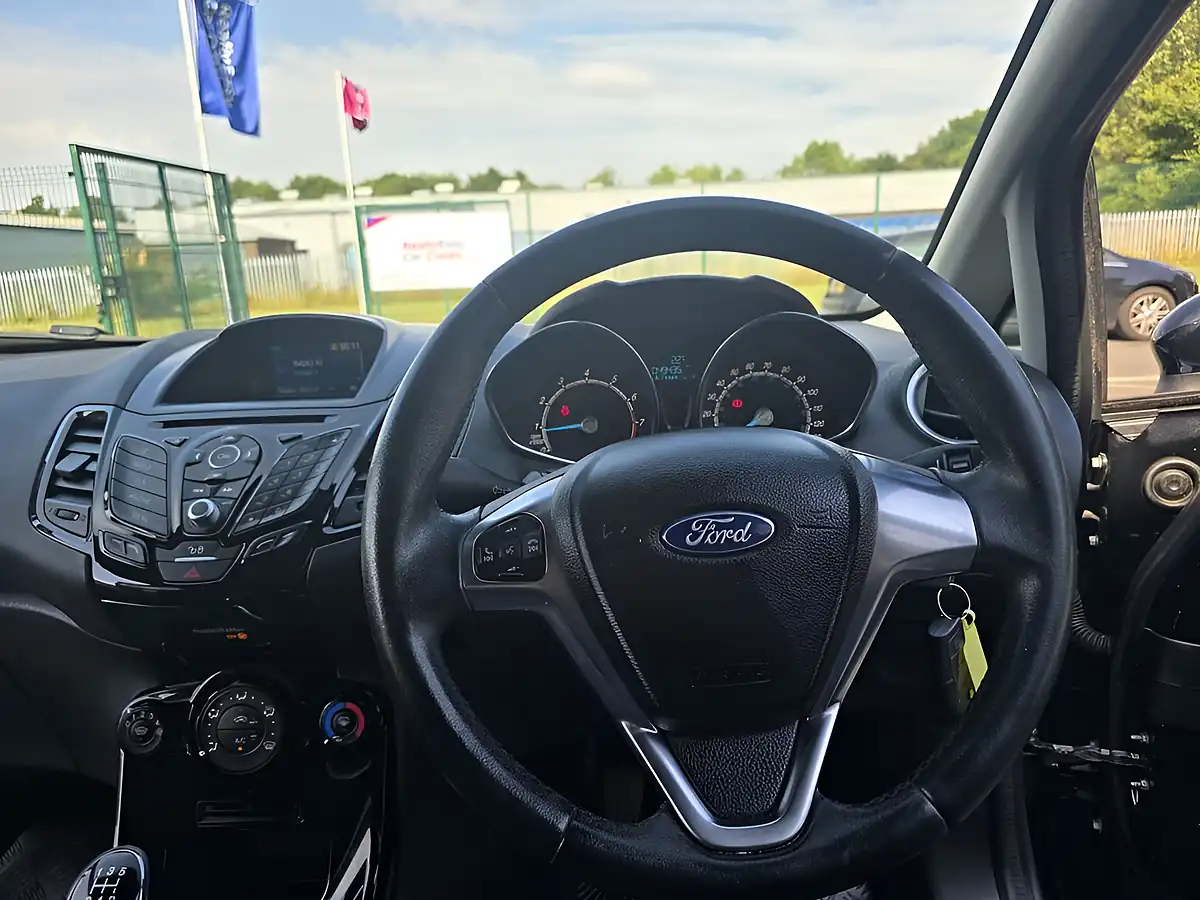 Used 2017 Ford Fiesta Zetec Black - Interior and Exterior details 4