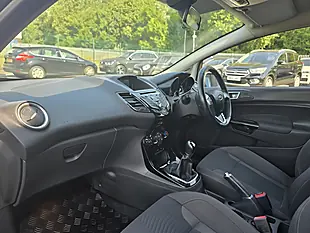 Used 2017 Ford Fiesta Zetec Black - Interior and Exterior details 6