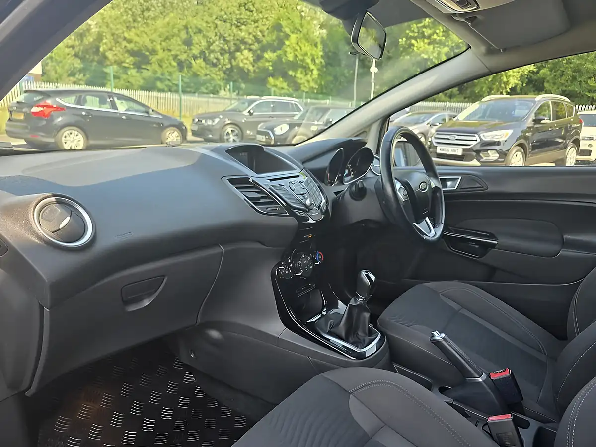 Used 2017 Ford Fiesta Zetec Black - Interior and Exterior details 6
