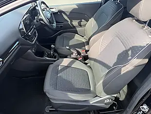 Used 2017 Ford Fiesta Zetec Black - Interior and Exterior details 11