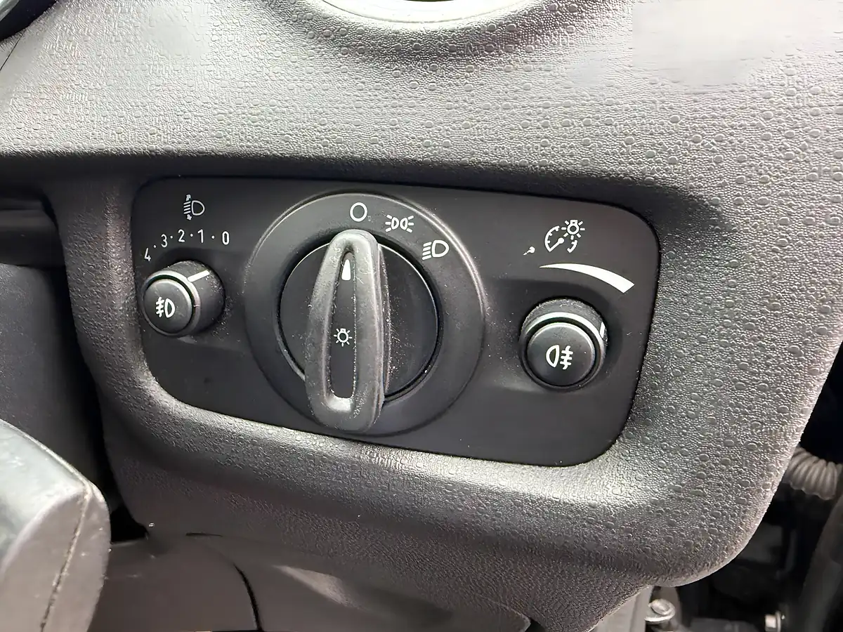 Used 2017 Ford Fiesta Zetec Black - Interior and Exterior details 12
