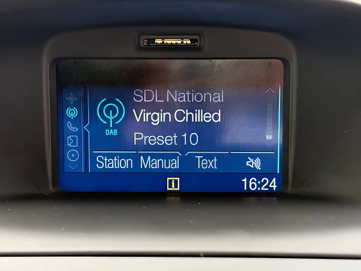 Used 2017 Ford Fiesta Zetec Black - Interior and Exterior details 15
