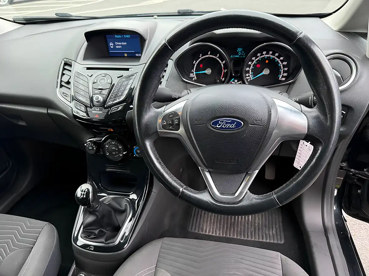 Used 2017 Ford Fiesta Zetec Black - Interior and Exterior details 17