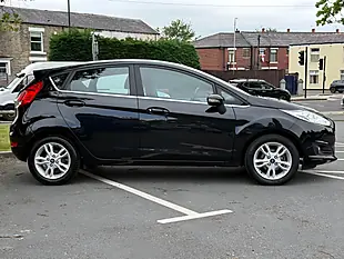 Used 2017 Ford Fiesta Zetec Black - Interior and Exterior details 8
