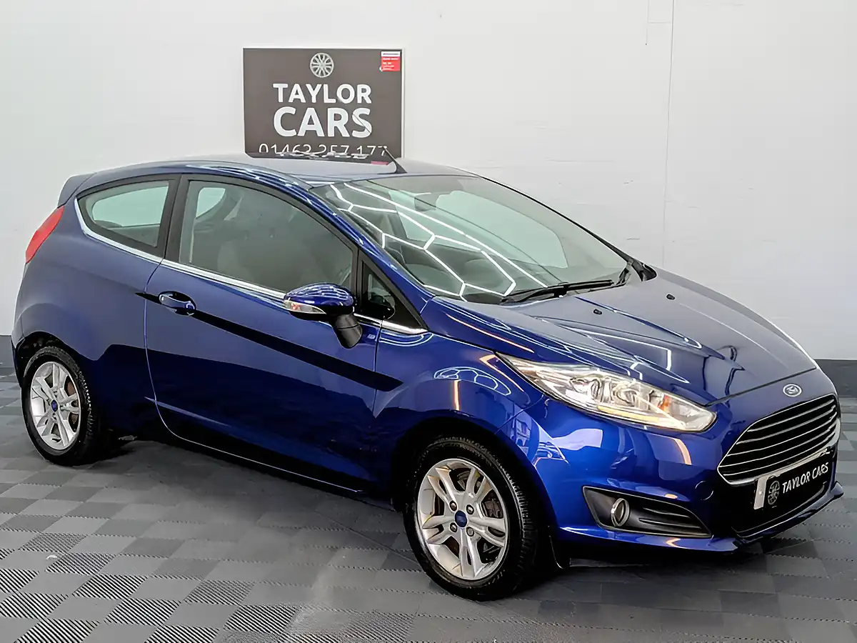 Used 2017 Ford Fiesta Zetec Blue - Interior and Exterior details 4