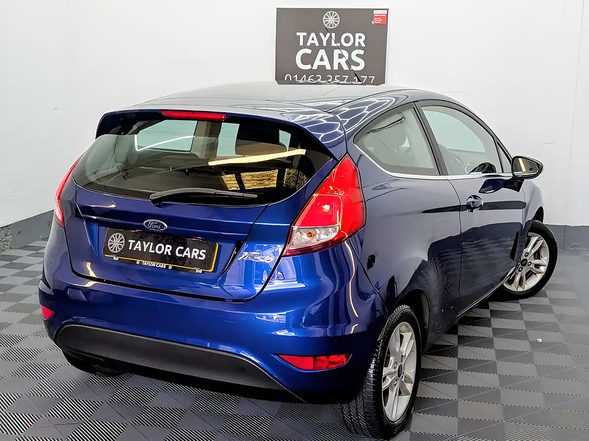 Used 2017 Ford Fiesta Zetec Blue - Interior and Exterior details 5