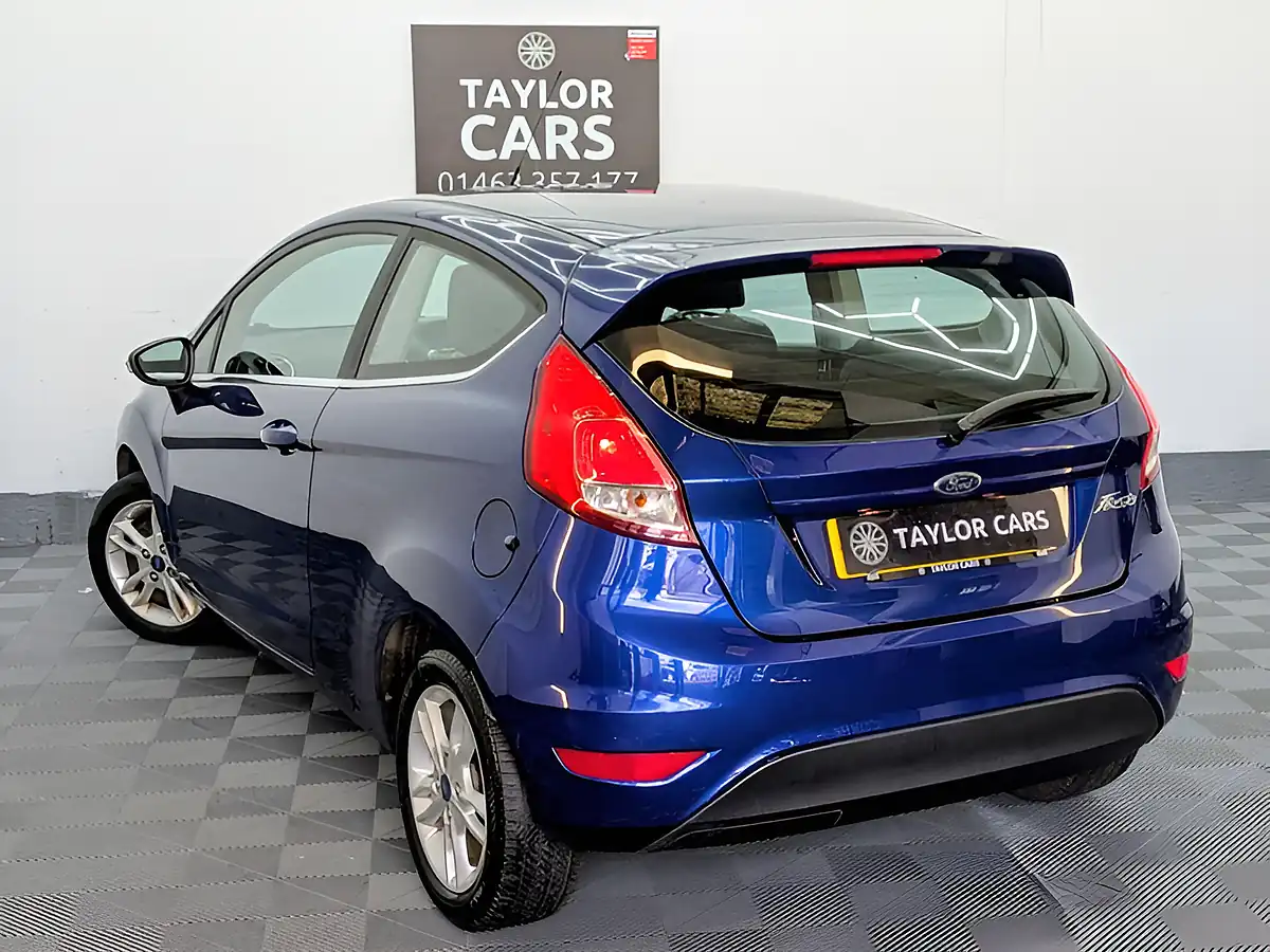 Used 2017 Ford Fiesta Zetec Blue - Interior and Exterior details 7