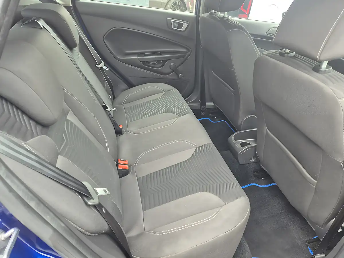 Used 2017 Ford Fiesta Zetec Blue - Interior and Exterior details 17