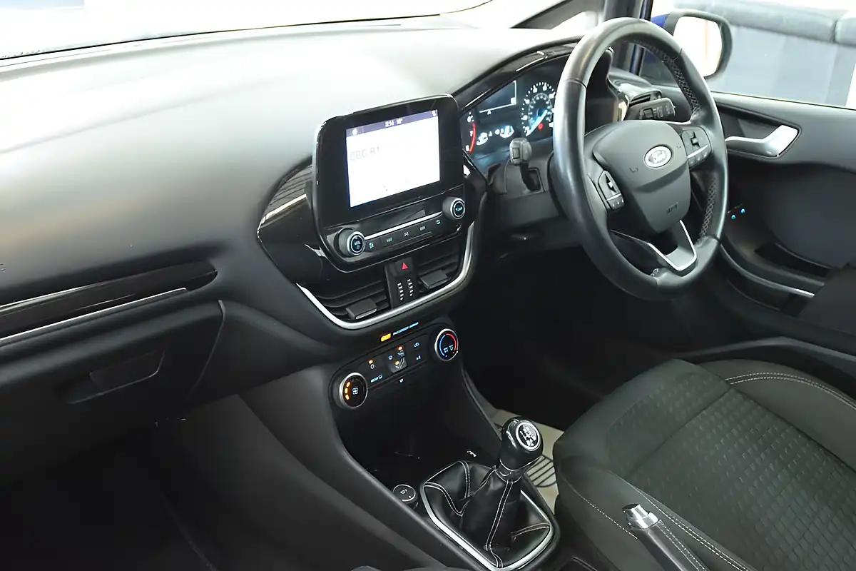 Used 2017 Ford Fiesta Zetec Blue - Interior and Exterior details 17