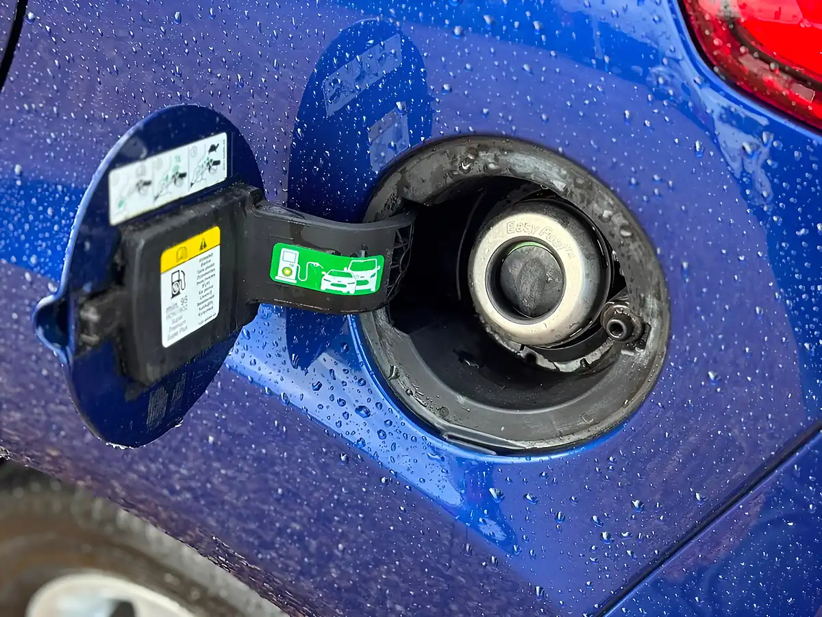 Used 2017 Ford Fiesta Zetec Blue - Interior and Exterior details 14