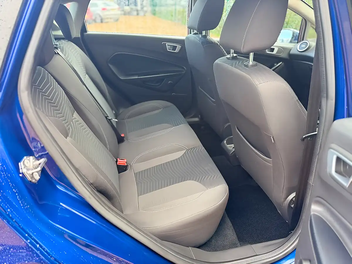 Used 2017 Ford Fiesta Zetec Blue - Interior and Exterior details 6