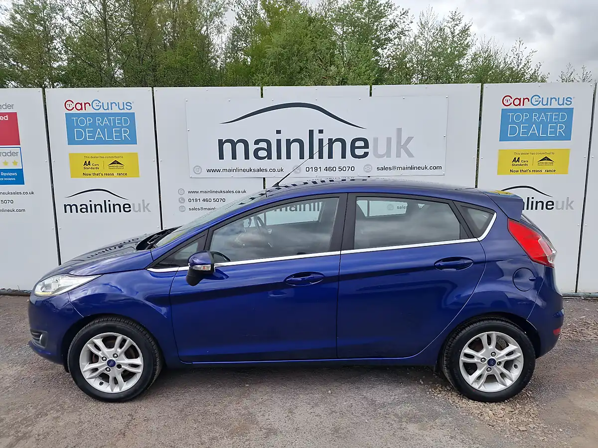 Used 2017 Ford Fiesta Zetec Blue - Interior and Exterior details 10