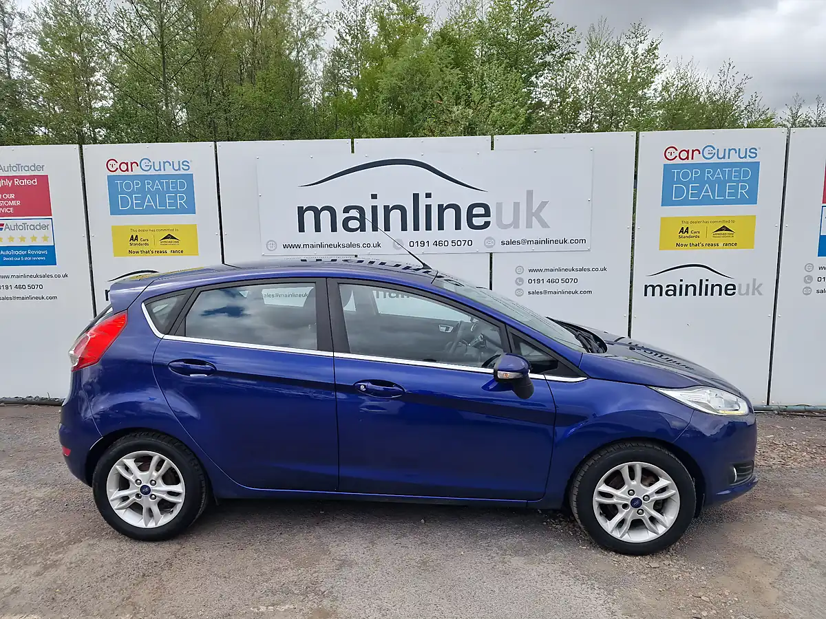 Used 2017 Ford Fiesta Zetec Blue - Interior and Exterior details 13