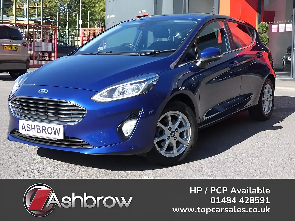 Used 2017 Ford Fiesta Zetec Deep Impact Blue Metallic - Front View