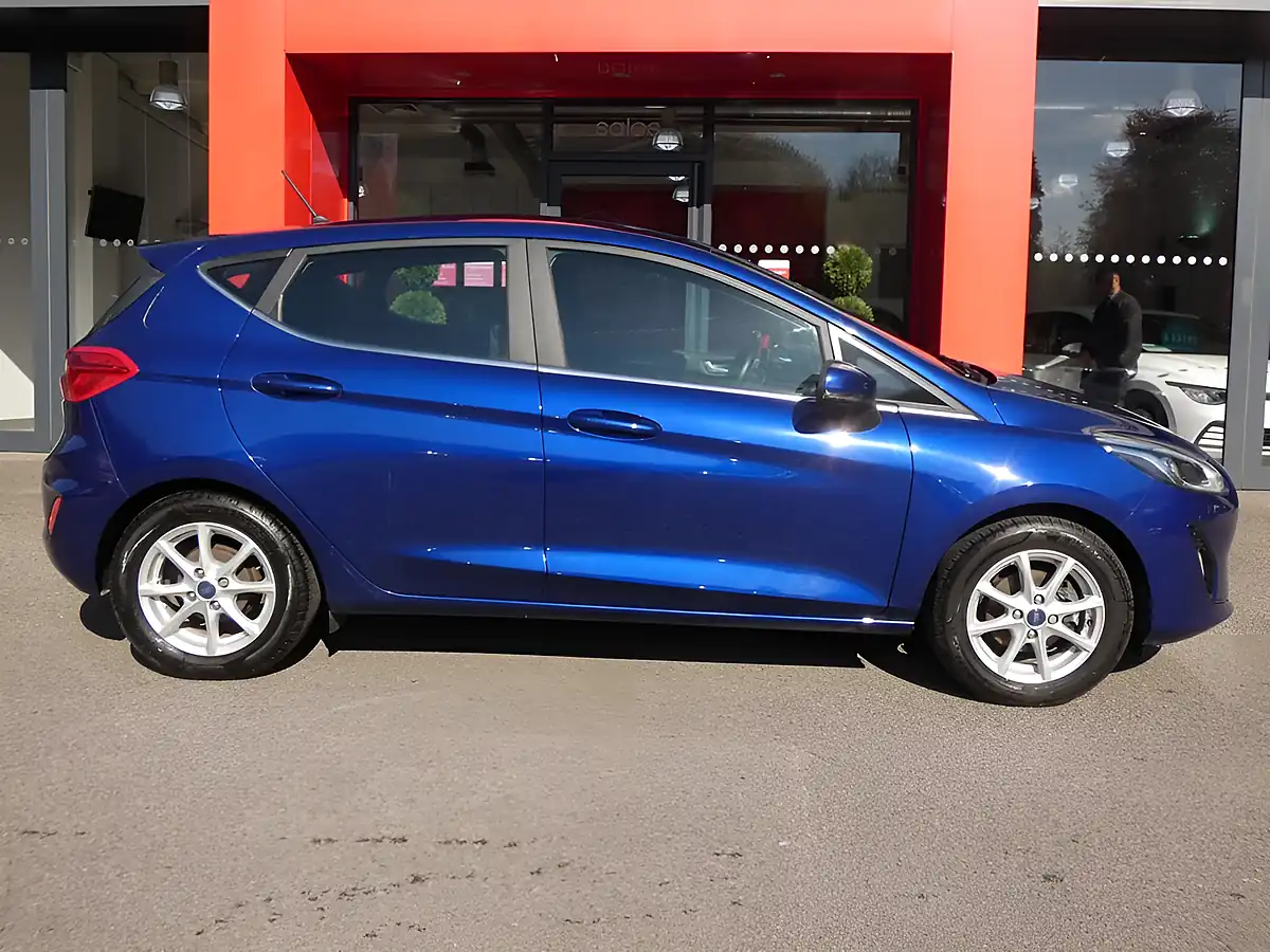 Used 2017 Ford Fiesta Zetec Deep Impact Blue Metallic - Interior and Exterior details 10