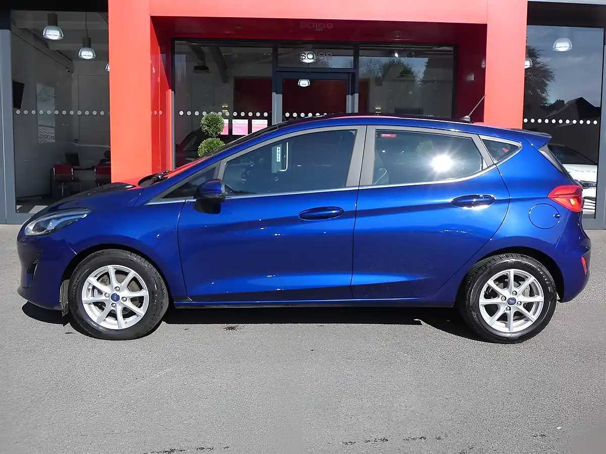 Used 2017 Ford Fiesta Zetec Deep Impact Blue Metallic - Interior and Exterior details 11