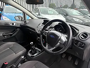 Used 2017 Ford Fiesta Zetec Frozen White - Interior and Exterior details 13