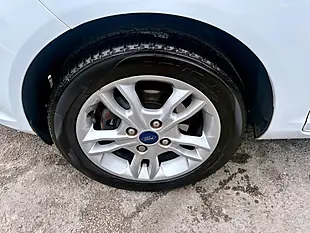 Used 2017 Ford Fiesta Zetec Frozen White - Interior and Exterior details 18