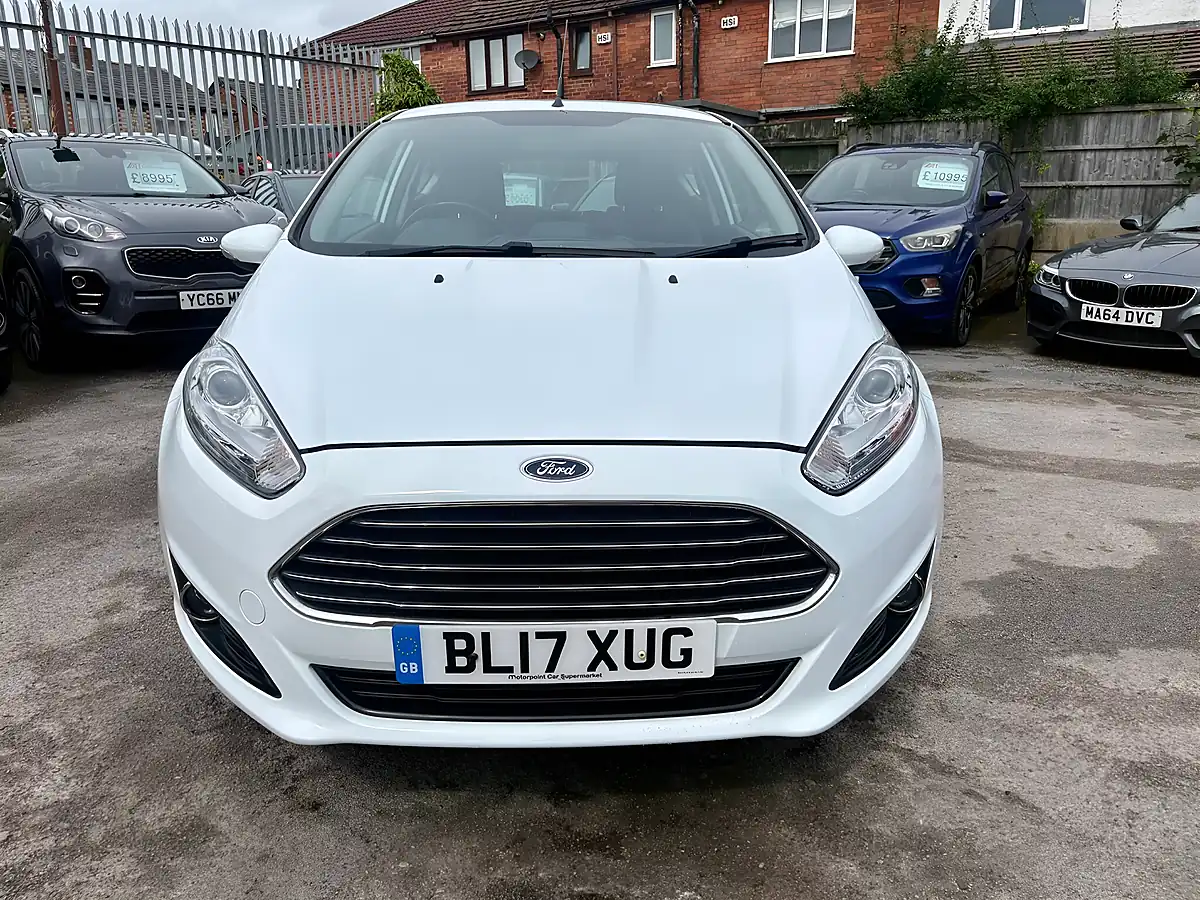 Used 2017 Ford Fiesta Zetec Frozen White - Interior and Exterior details 20