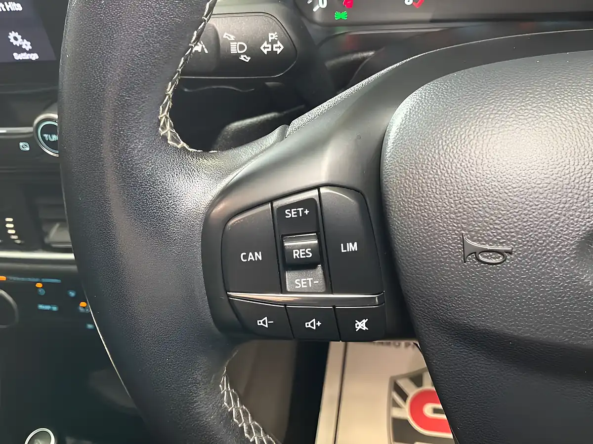 Used 2017 Ford Fiesta Zetec Grey - Interior and Exterior details 16