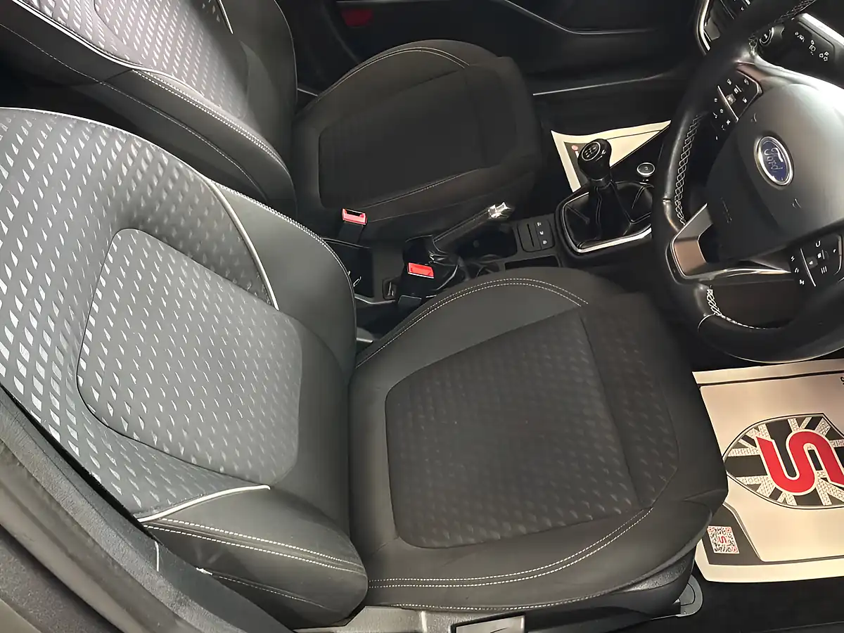 Used 2017 Ford Fiesta Zetec Grey - Interior and Exterior details 9