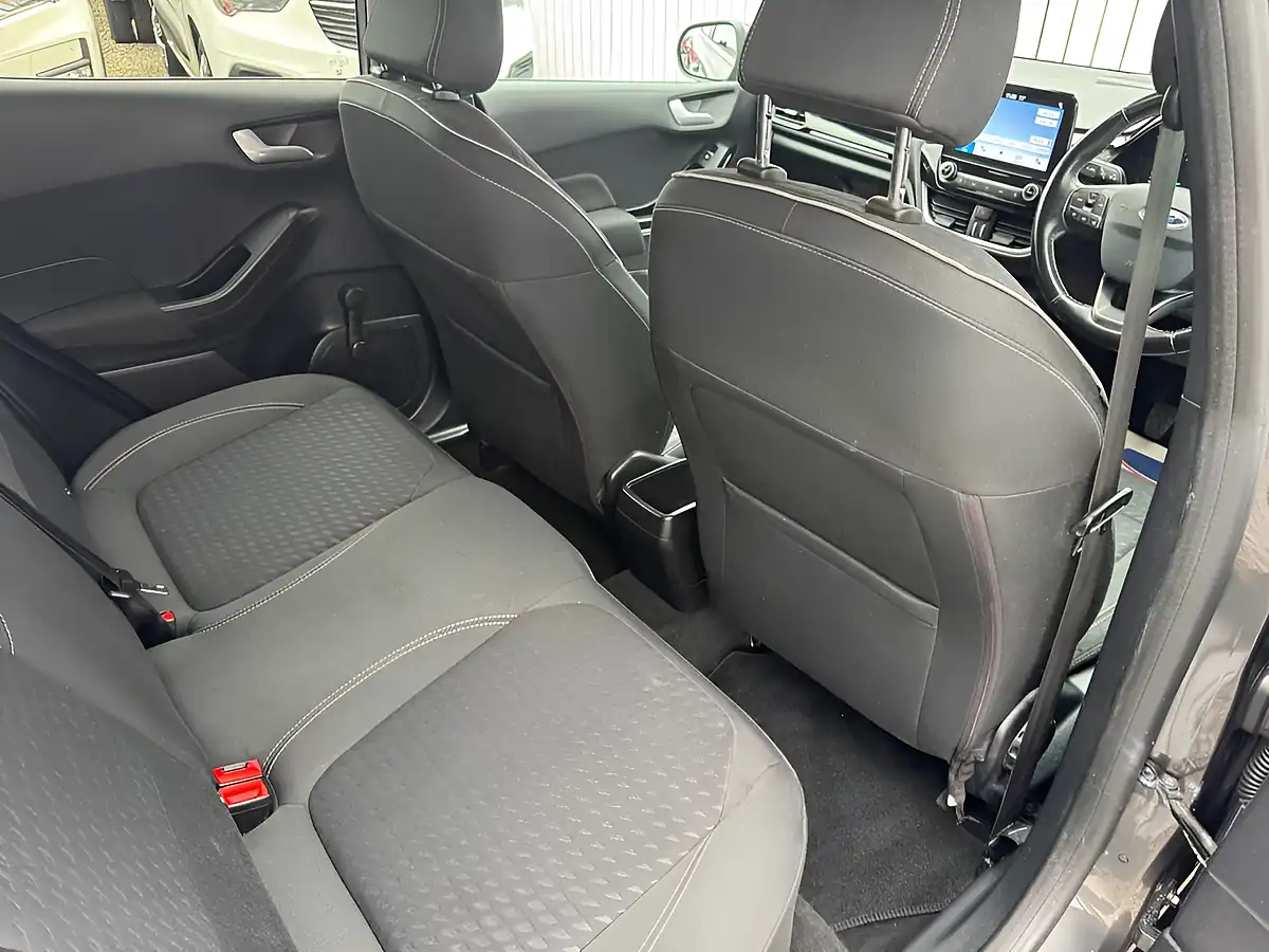 Used 2017 Ford Fiesta Zetec Grey - Interior and Exterior details 18