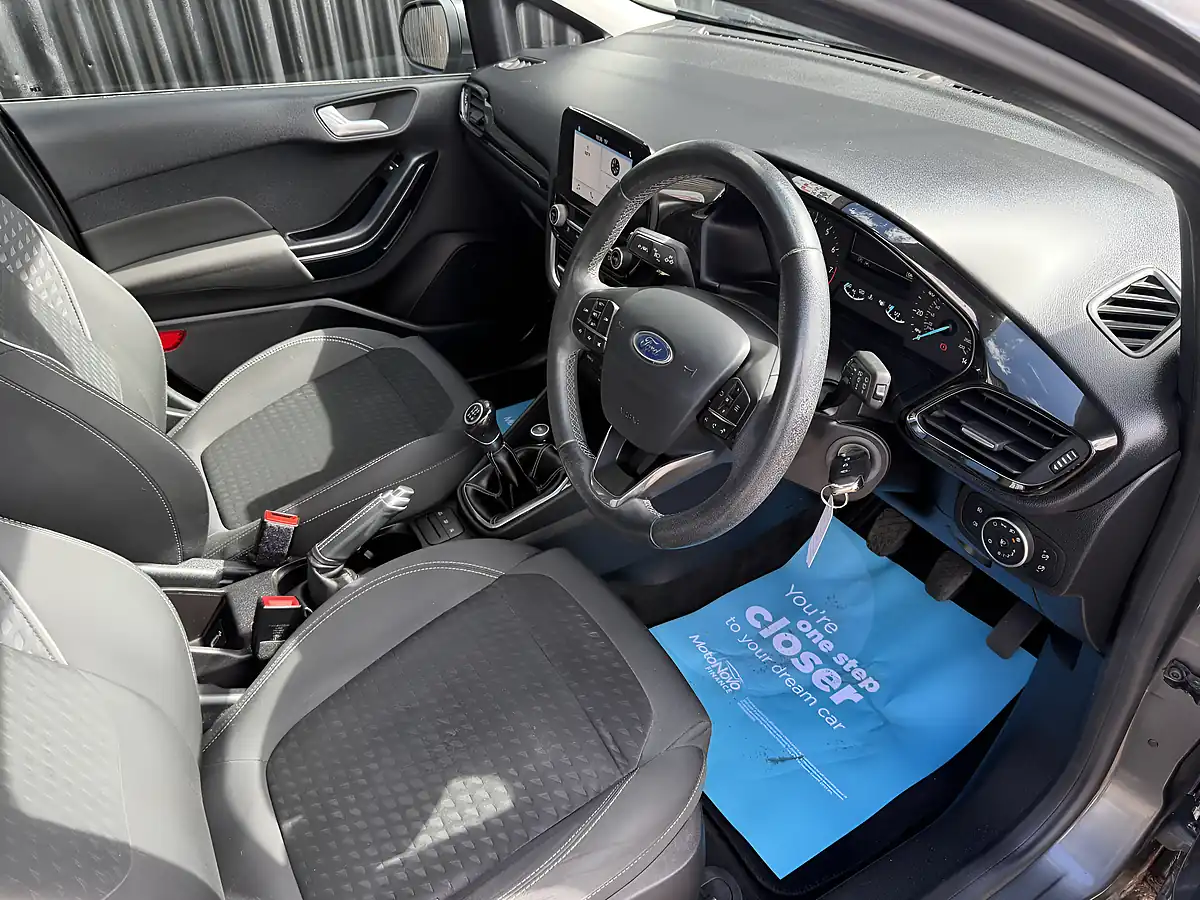 Used 2017 Ford Fiesta Zetec Grey - Interior and Exterior details 10