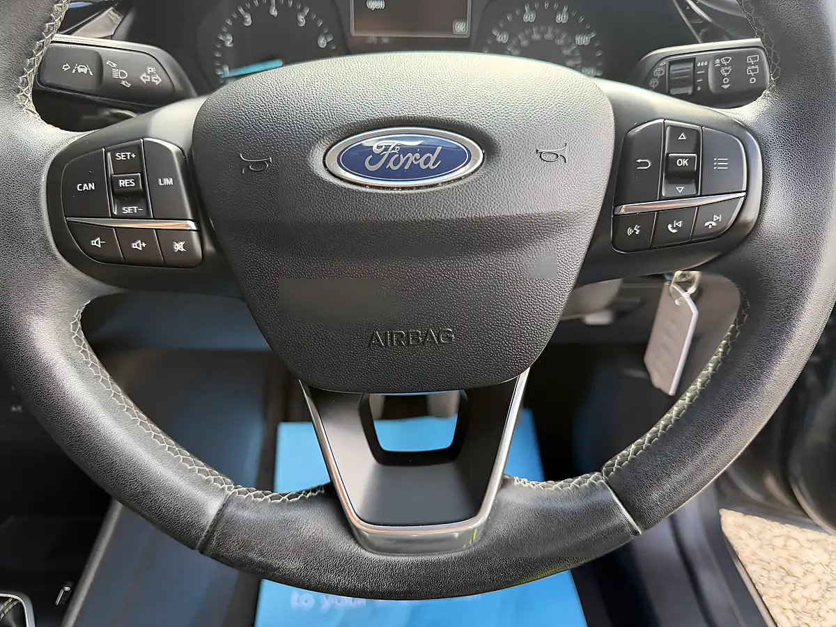 Used 2017 Ford Fiesta Zetec Grey - Interior and Exterior details 14