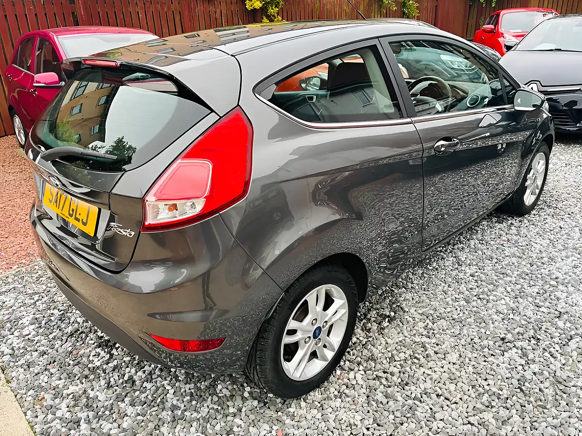 Used 2017 Ford Fiesta Zetec Grey - Interior and Exterior details 17
