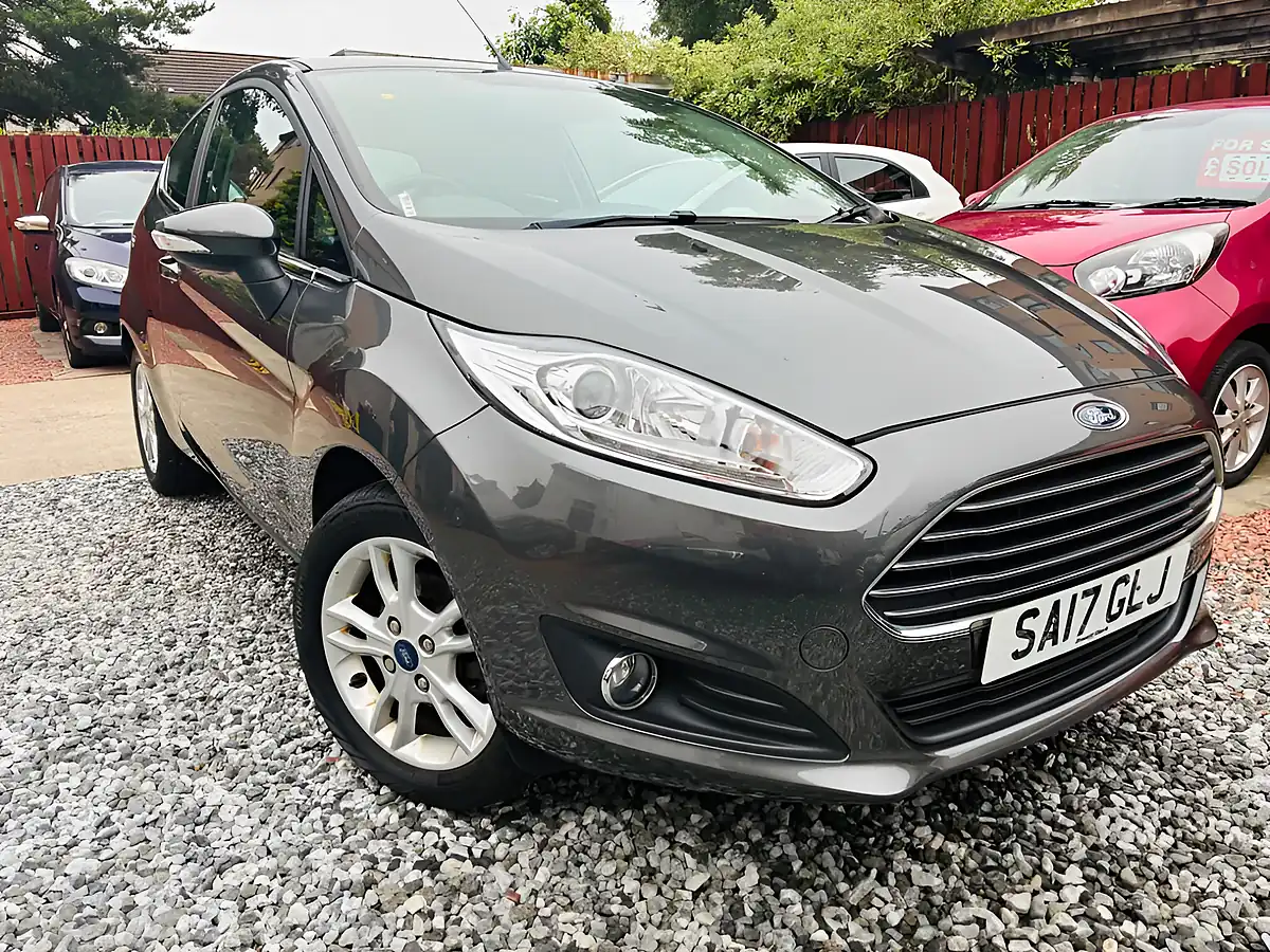 Used 2017 Ford Fiesta Zetec Grey - Interior and Exterior details 9
